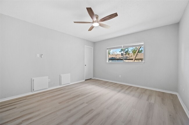 Building Photo - 20109 Misty Pines Dr