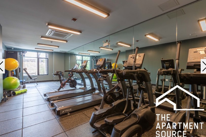 Building Photo - 1701 W Webster Ave