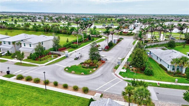 Building Photo - 10214 SW Captiva Dr