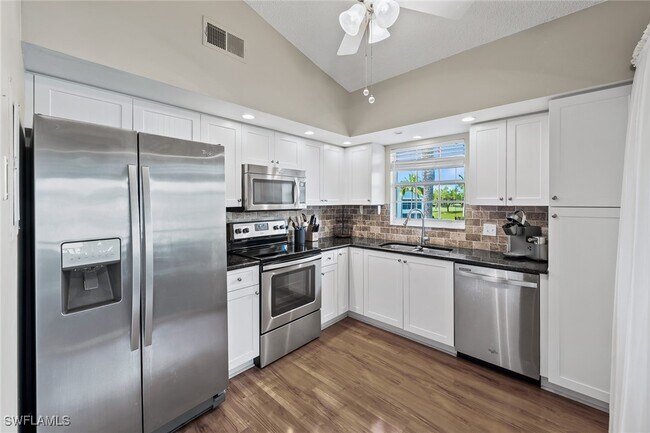 Building Photo - 14979 Rivers Edge Ct