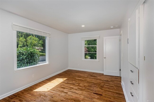 Building Photo - 5304 Hyada Blvd NE