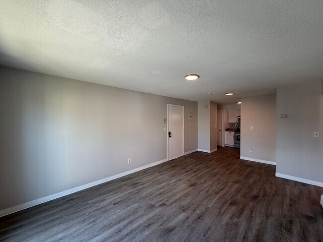 Building Photo - 158-162-162 Water St