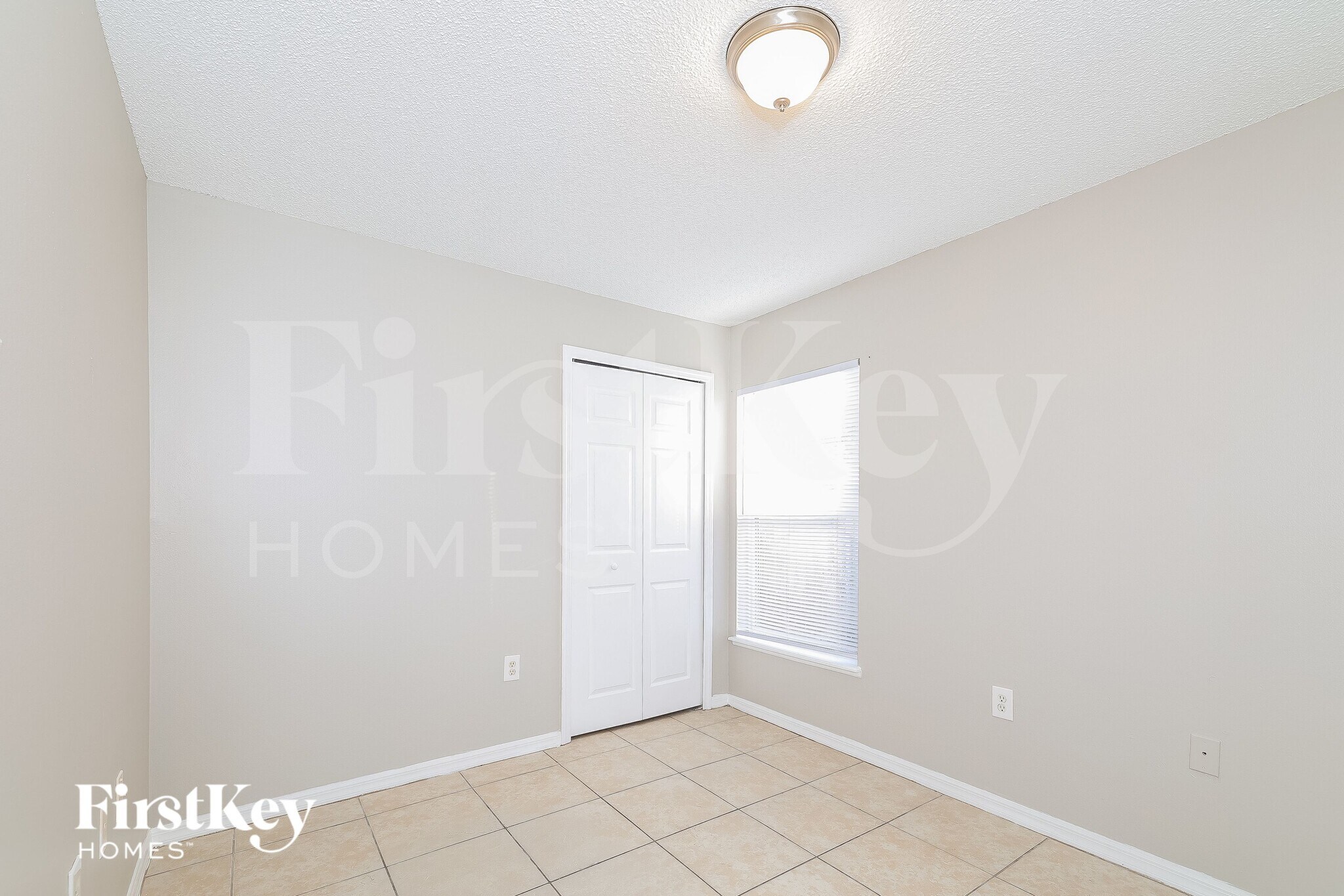 Building Photo - 468 Dove Dr