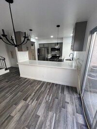 Building Photo - 1110 W 163rd St