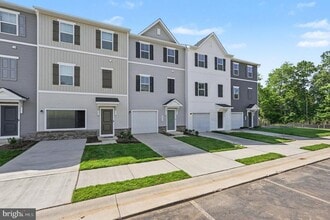 Building Photo - 36110 Wilderness Shores Way