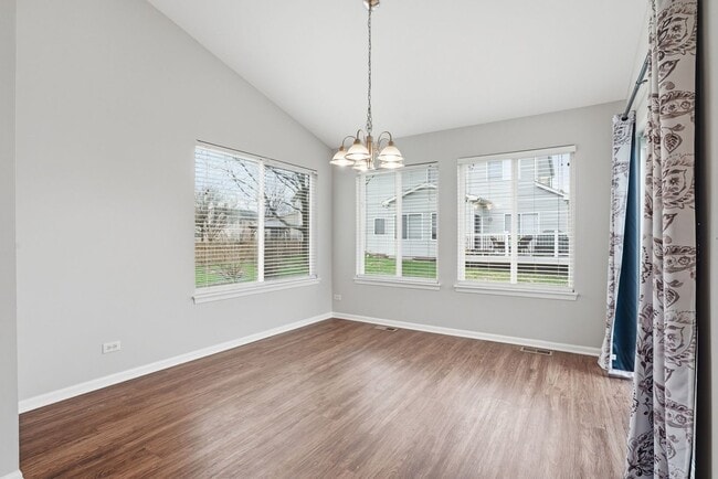 Building Photo - 2647 Pecos Cir