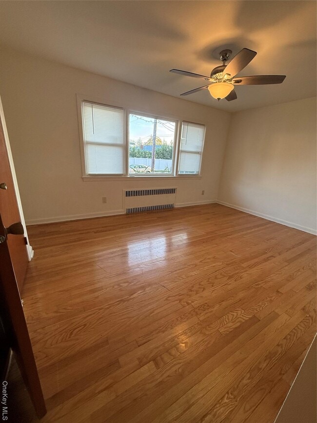 Building Photo - 301 Copiague Pl