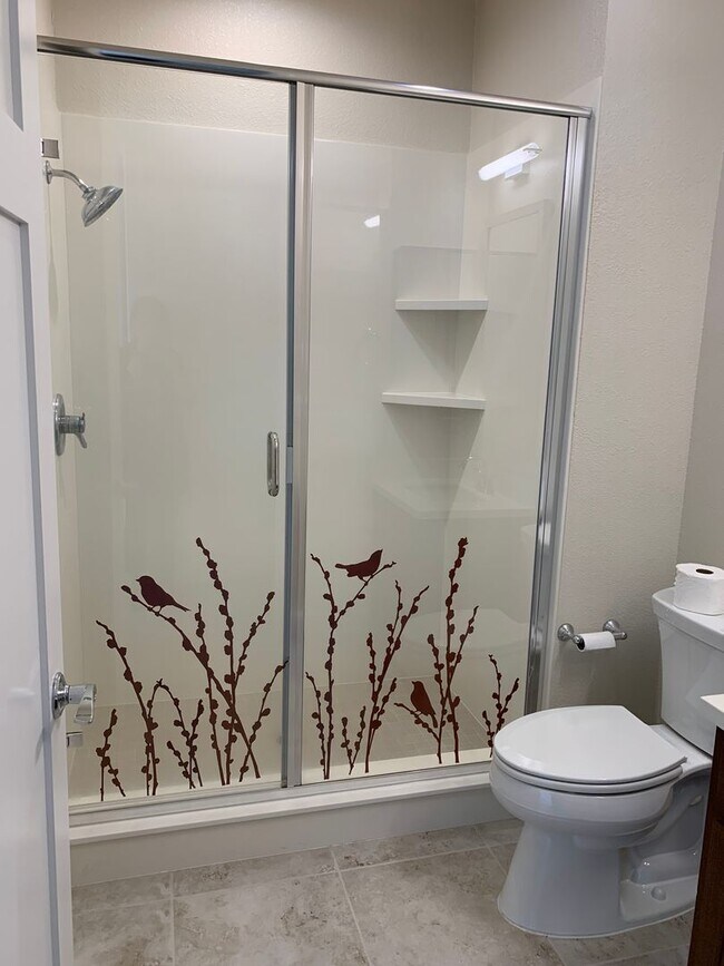 Building Photo - Nice 1 Bed 1 Bath upstairs apartment in the Cannery Neighborhood