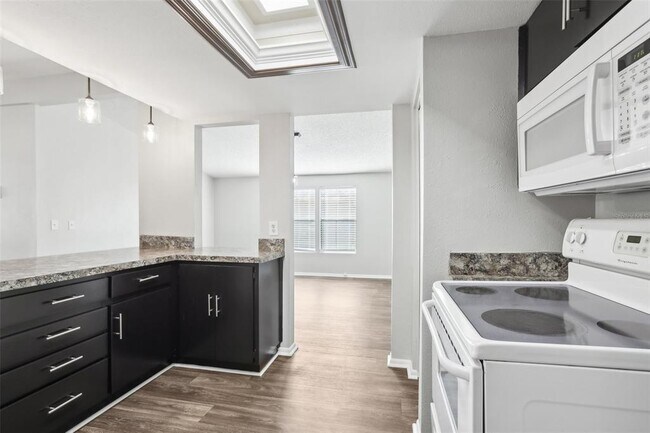 Building Photo - 3121 Briar St