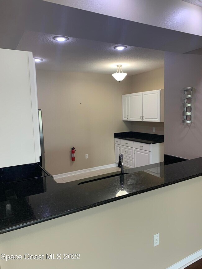 Building Photo - 700 Trotter Ln