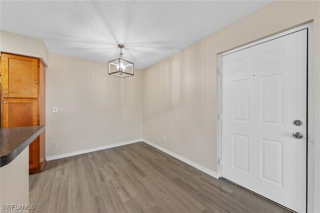 Building Photo - 13545 Eagle Ridge Dr