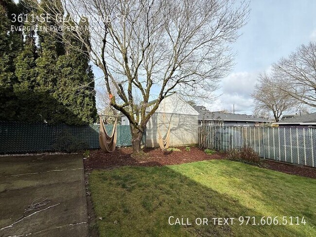 Building Photo - 3611 SE Gladstone St