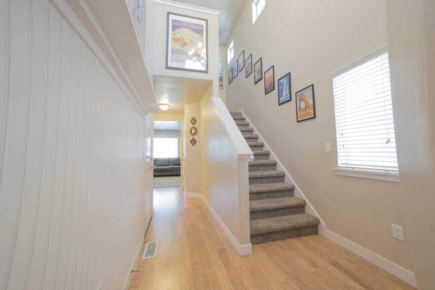 Building Photo - 2666 W Cottonwood Dr