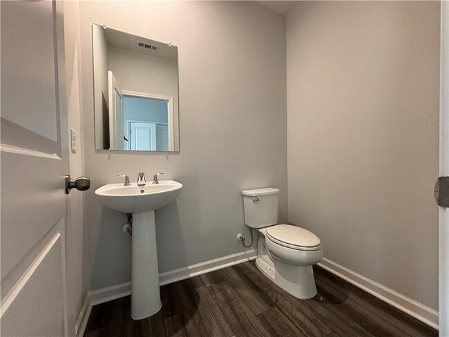 Building Photo - 2680 Whistler Wy NE