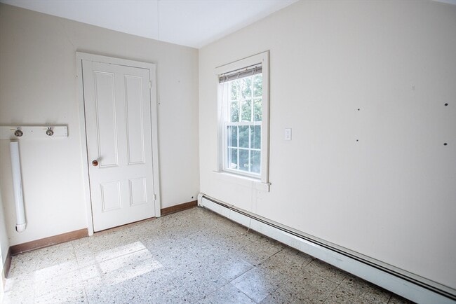 Building Photo - 78 Pleasant St