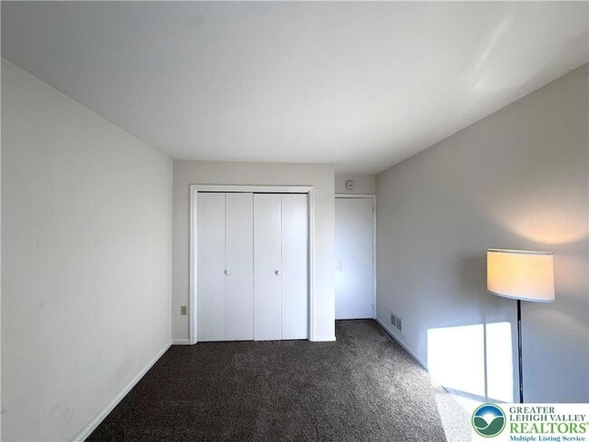 Building Photo - 8315 Countryside Ln