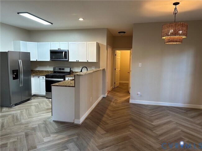 Building Photo - 5219 Scotsglen Dr