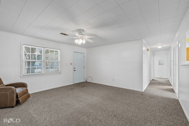 Building Photo - 7062 Winburn Dr