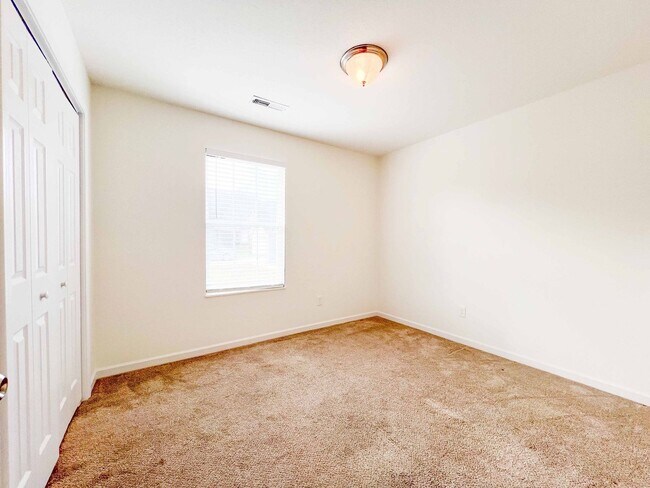 Building Photo - Modern 3BR Home in West Knoxville | Built 2017 | Fenced Yard | 2-Car Garage | Karns Schools