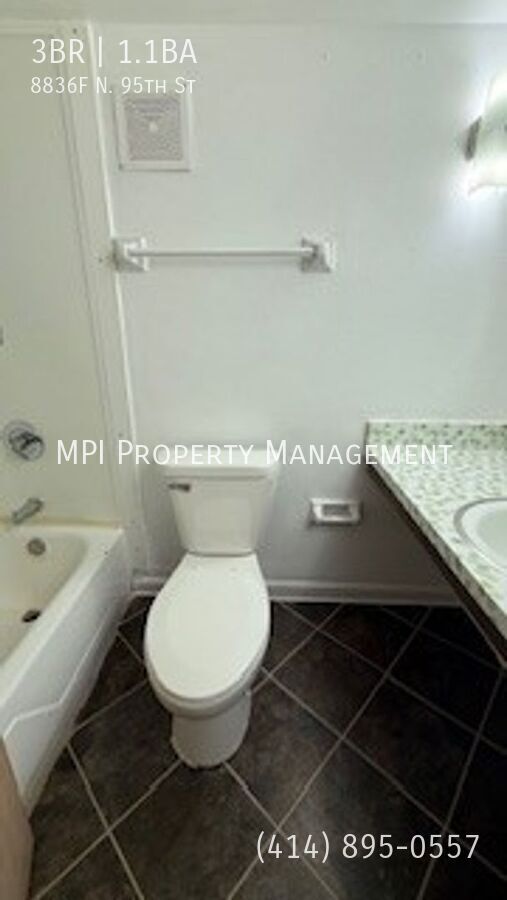 Building Photo - 8836 N 95th St