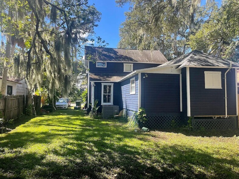 Building Photo - 745 S Palmetto Ave