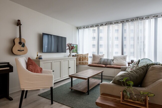 Building Photo - 2800 N Lake Shore Dr