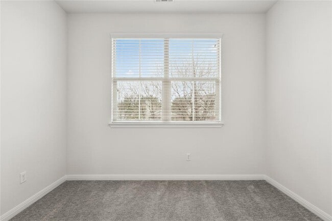 Building Photo - 1200 10th St