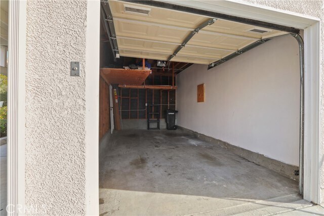 Building Photo - 24605 La Serenata