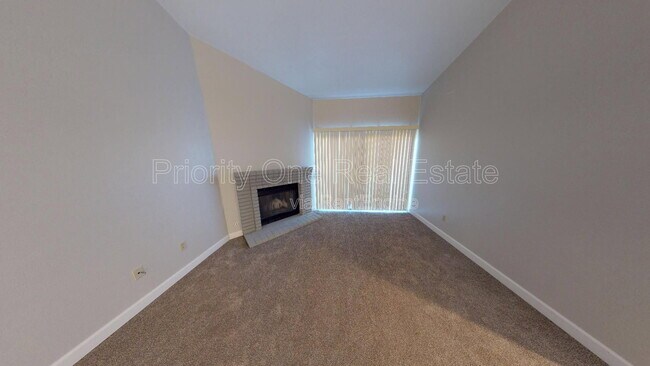Building Photo - 2876 Englewood Way