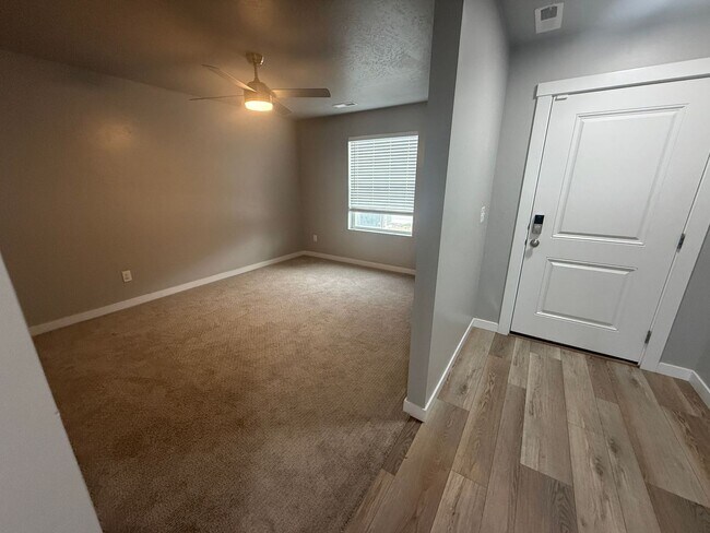 Building Photo - Single-Family Home in Desirable South Boise Location