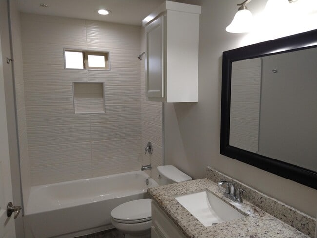 Building Photo - 2210 Taxco Ct