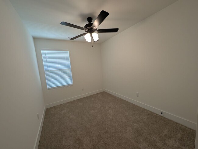 Building Photo - Newly built 2 story, 3 bedroom, 2.5 bath duplex located in Kannapolis!