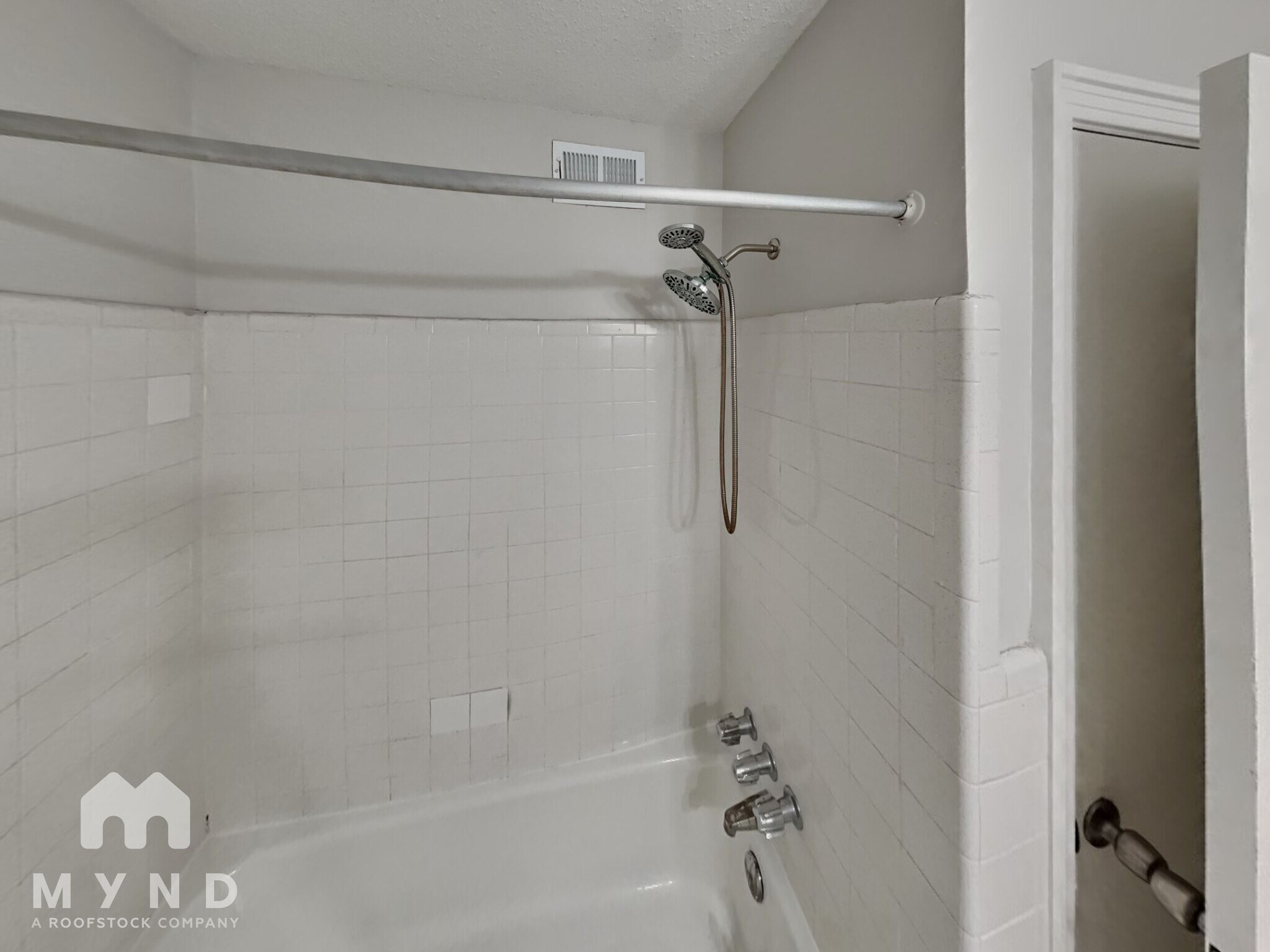 Building Photo - 5160 Rolling Meadows Dr