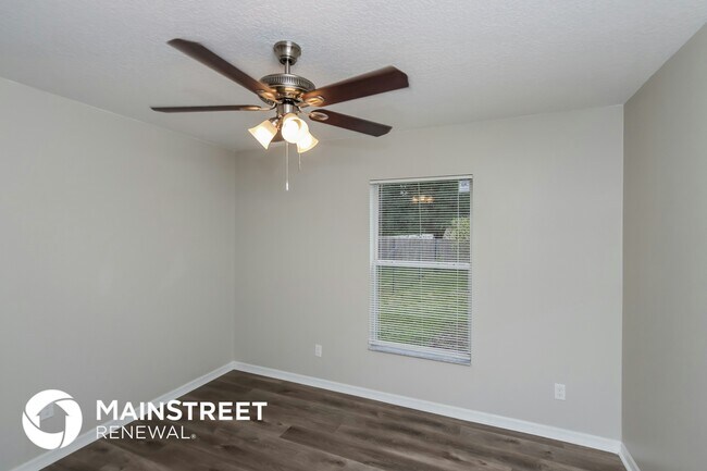 Building Photo - 1306 Alcazar St SE