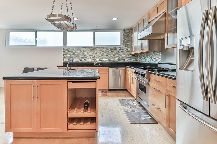 Kitchen - 1115 19th St