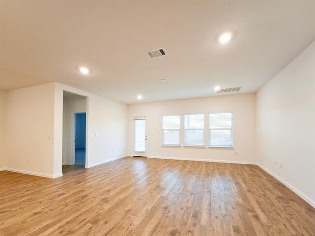 Building Photo - 1916 Pogonip Pl