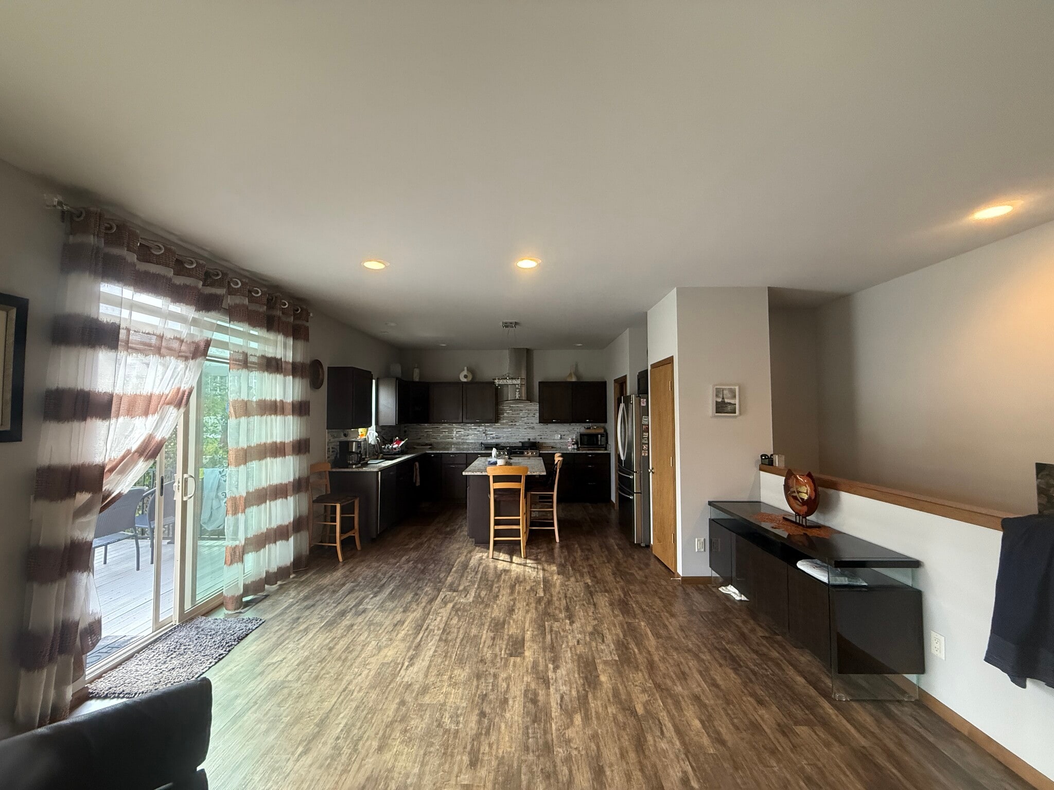 Kitchen - 327 Sunshine Ln