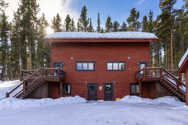 Building Photo - 157 Independence Cir