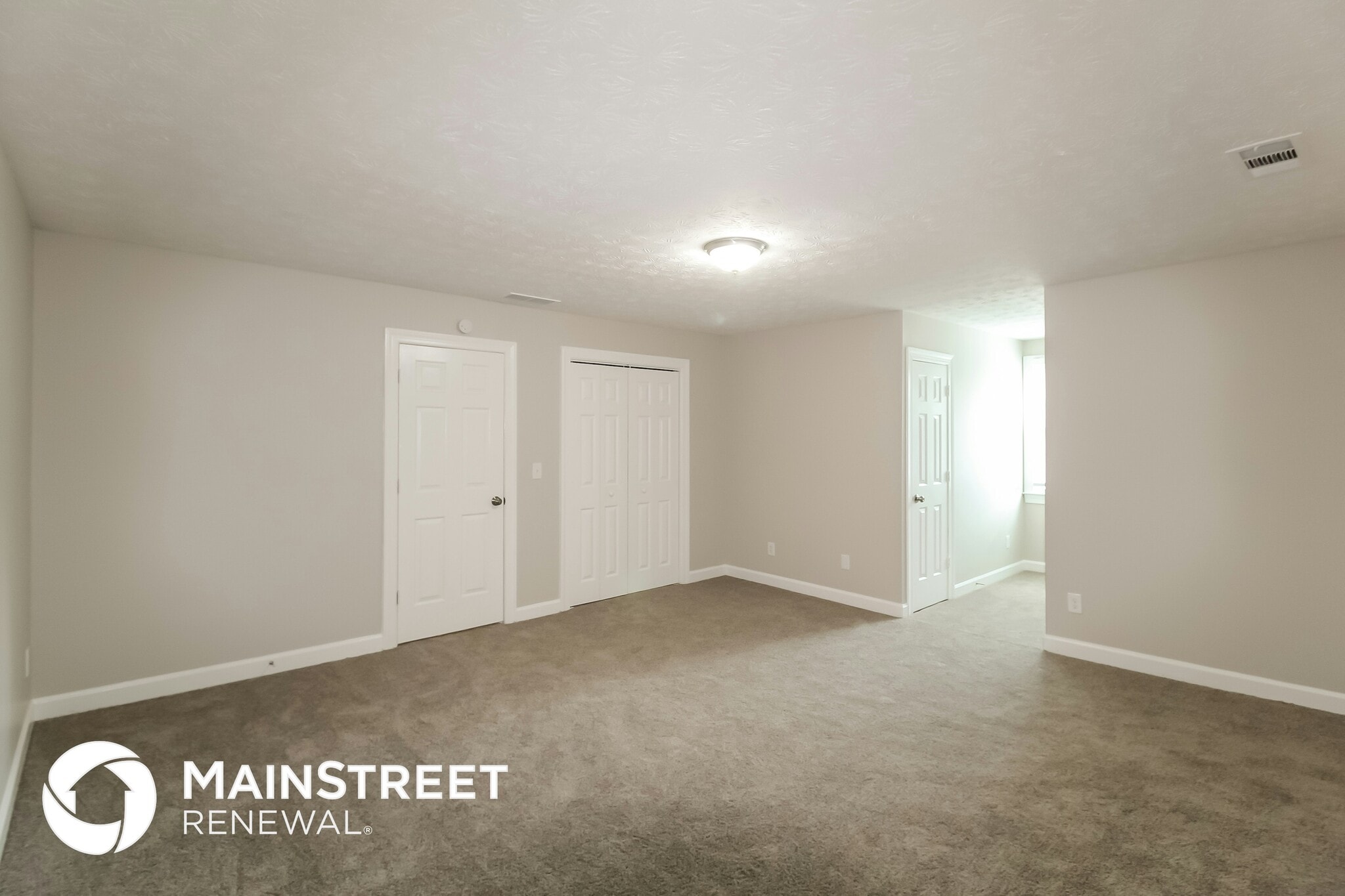 Building Photo - 6348 Phillips Pl