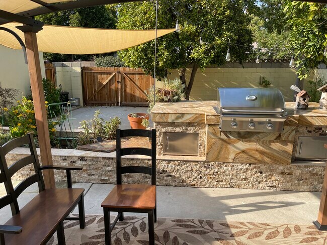 BBQ area - 23437 Vanowen St