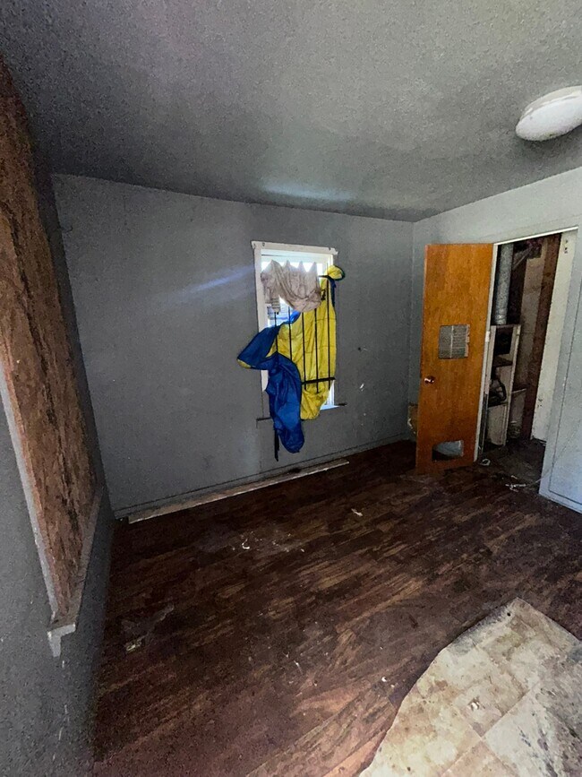 Building Photo - 1534 N 55th St