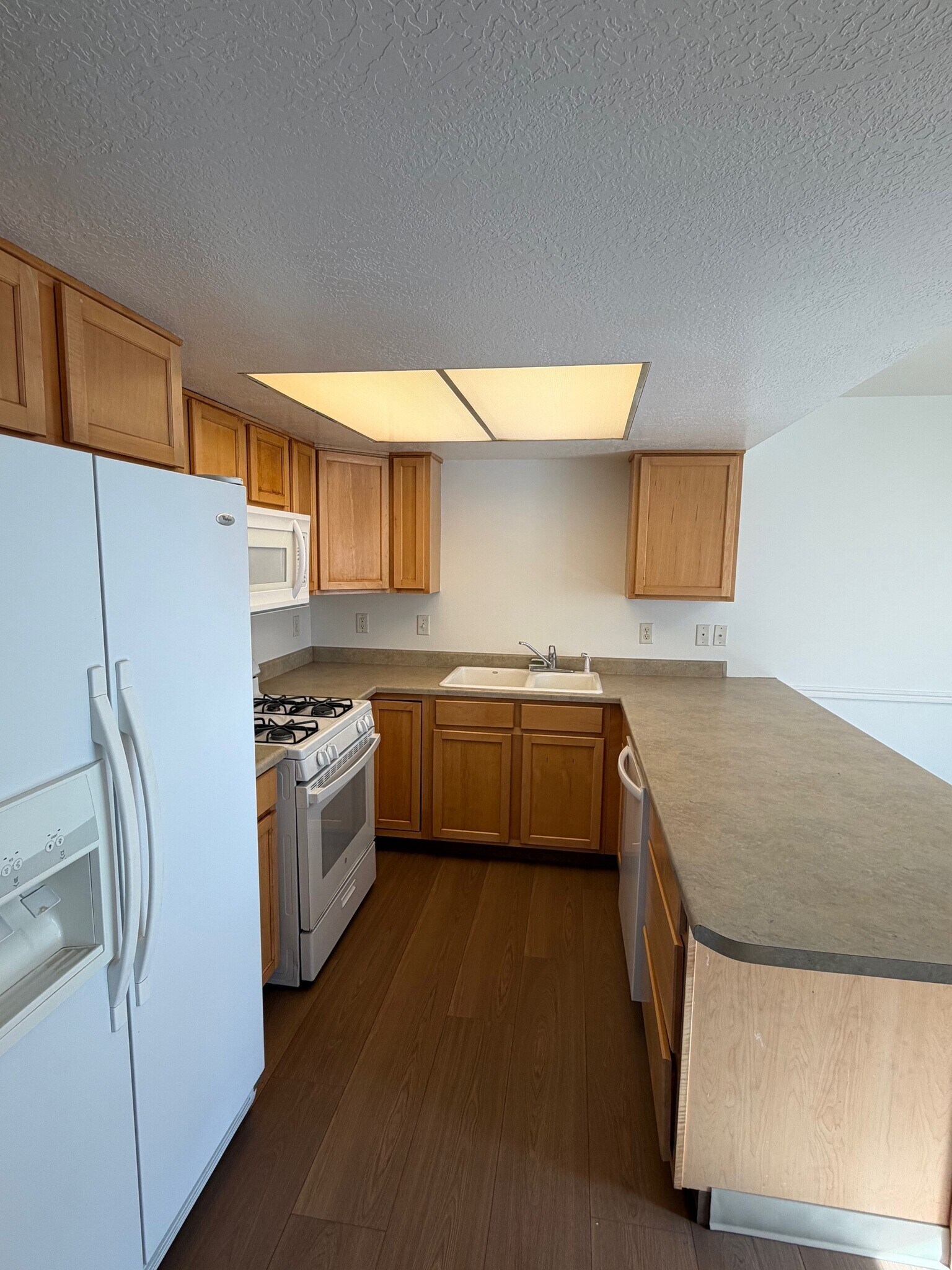 Building Photo - 88 Hampton Pl