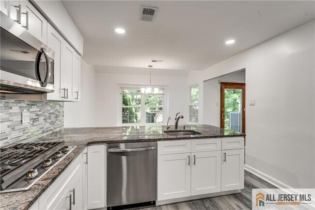 Building Photo - 130 Winchester Way