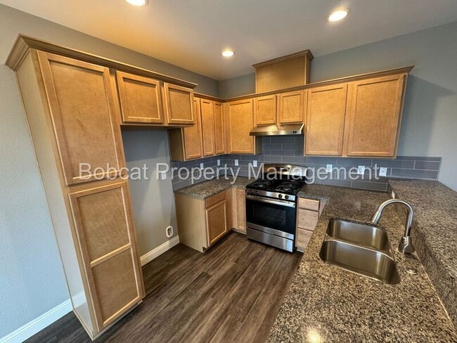 Building Photo - 1399 Handelin Rd