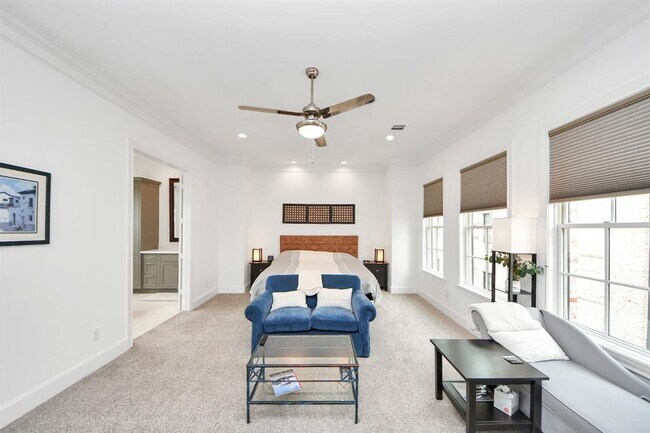 Building Photo - 3828 Glen Arbor Dr