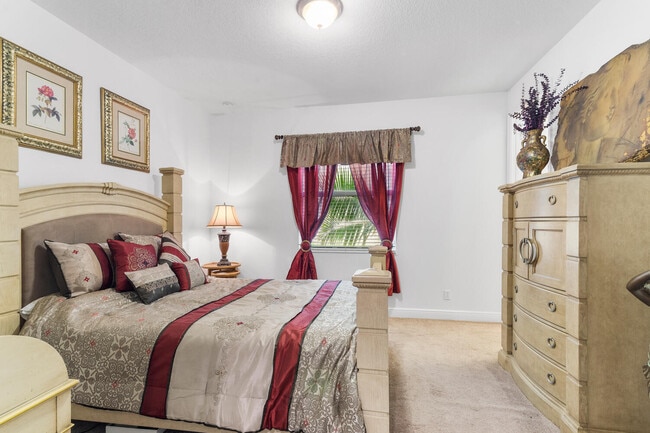 Building Photo - 12170 SW Bennington Cir