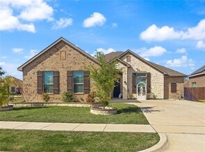 Building Photo - 3722 Autumncrest St