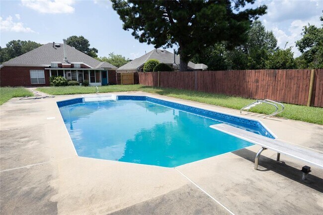 Building Photo - 8013 Copperfield Dr