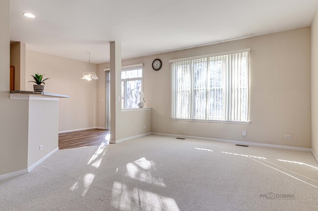 Building Photo - 348 Pine Lake Cir