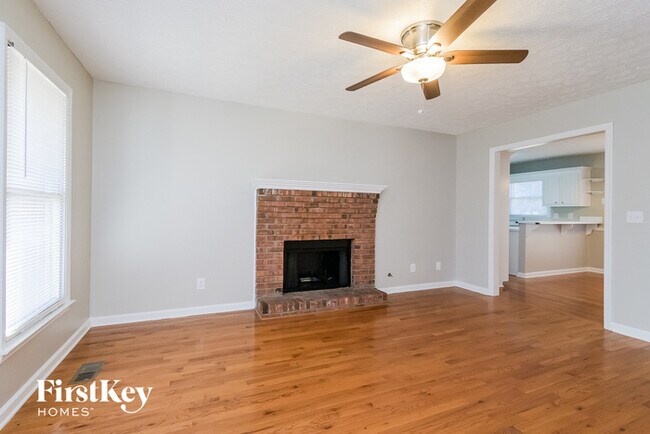 Building Photo - 6391 Flat Rock Dr